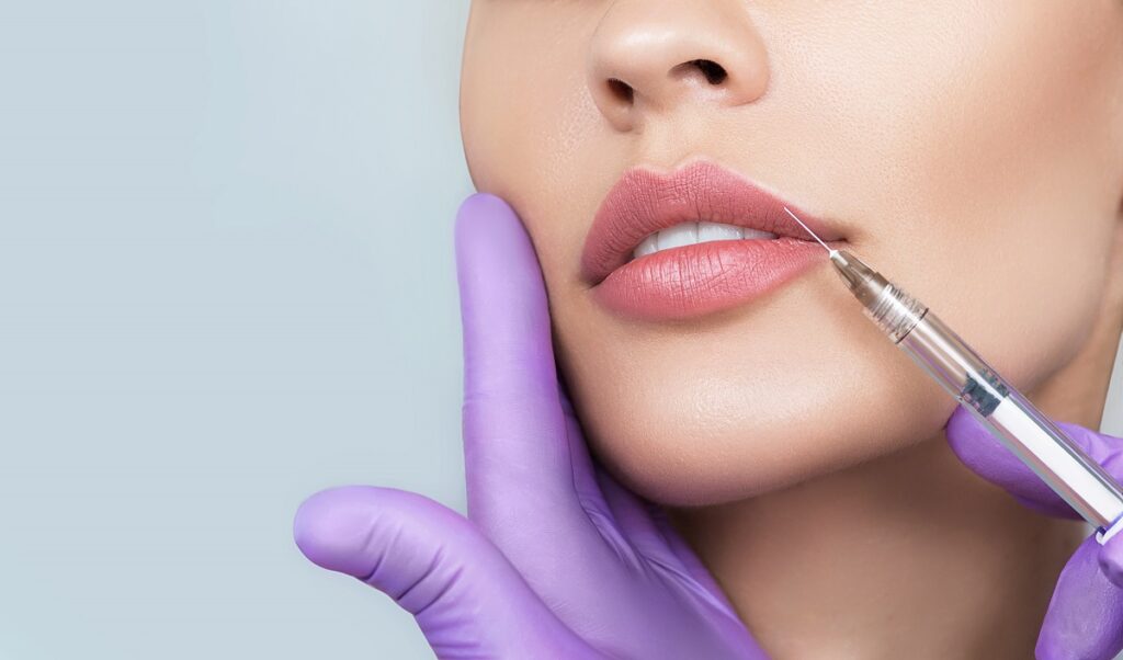 Botox treatment provides a range of benefits that could improve both appearance and dental health when administered by a dentist.